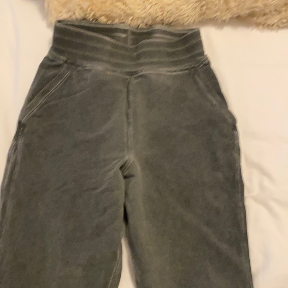 Lululemon joggers